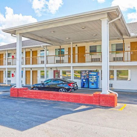 Economy Inn By Oyo Ashburn Exterior photo